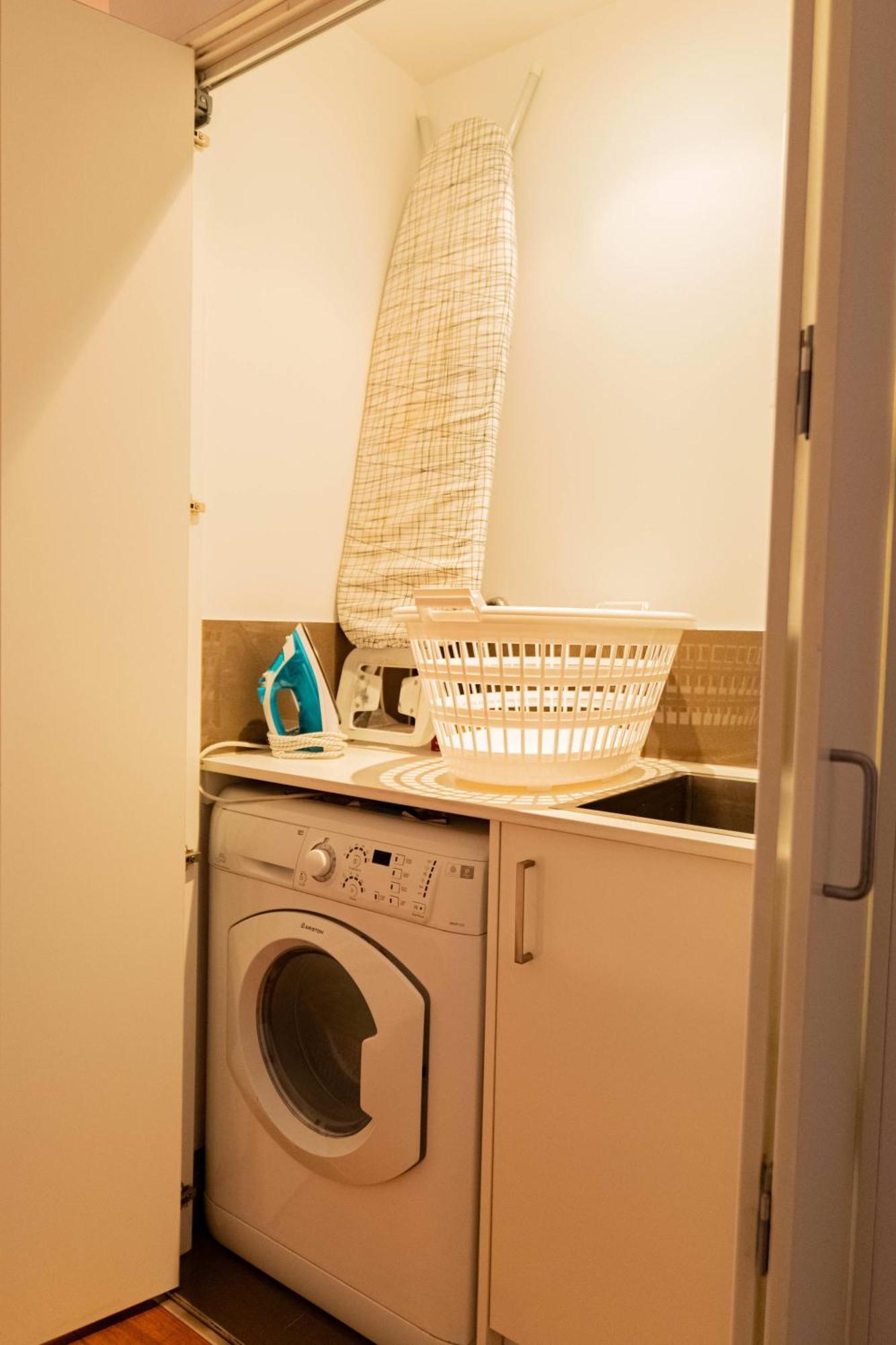 Large Executive 3 Bedroom Yarralumla Extérieur photo